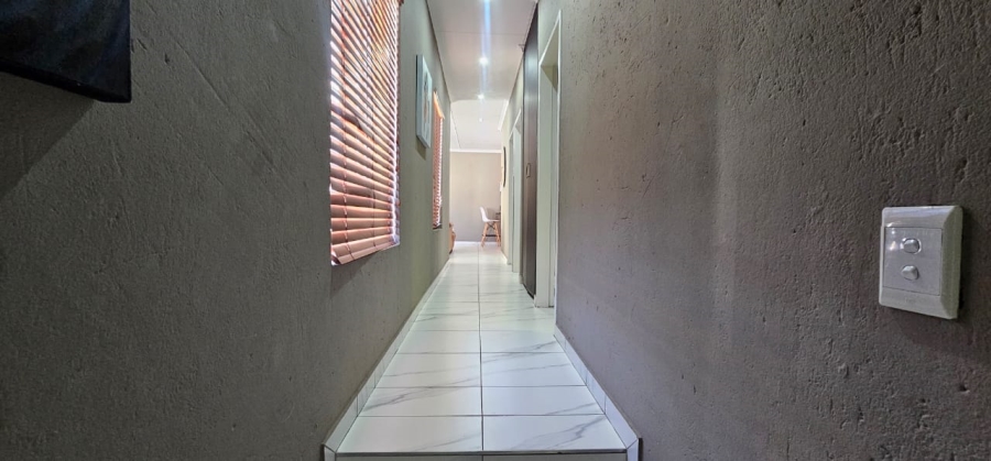 To Let 3 Bedroom Property for Rent in Safari Gardens North West
